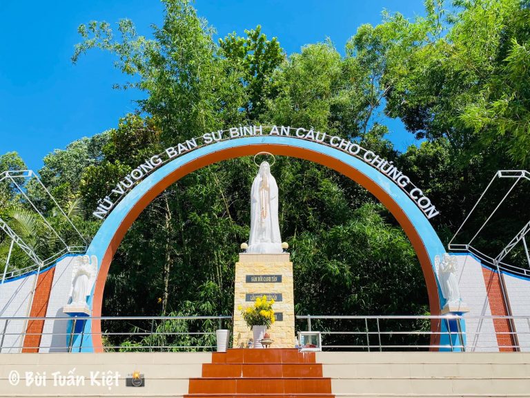Đức Mẹ Hòn Chông