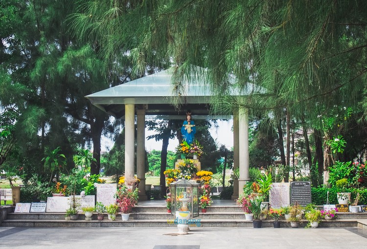 Đền Đức Mẹ Sao Biển – Đà Nẵng
