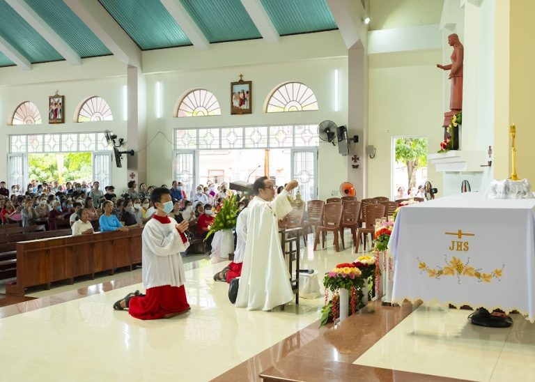 Đền thánh Mẹ Nhân Lành – Khánh Vĩnh